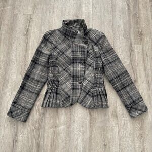 ZARA Women’s Gray Black Tan Plaid fitted Jacket Size Medium